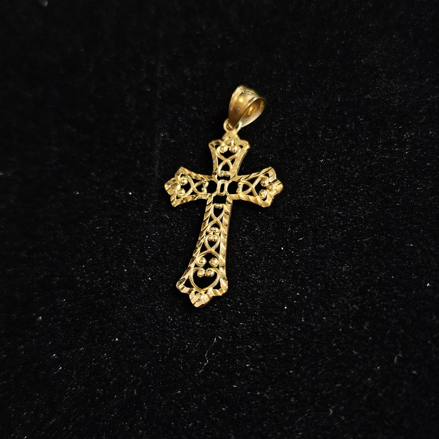 10k Diamond Cut Solid Cross