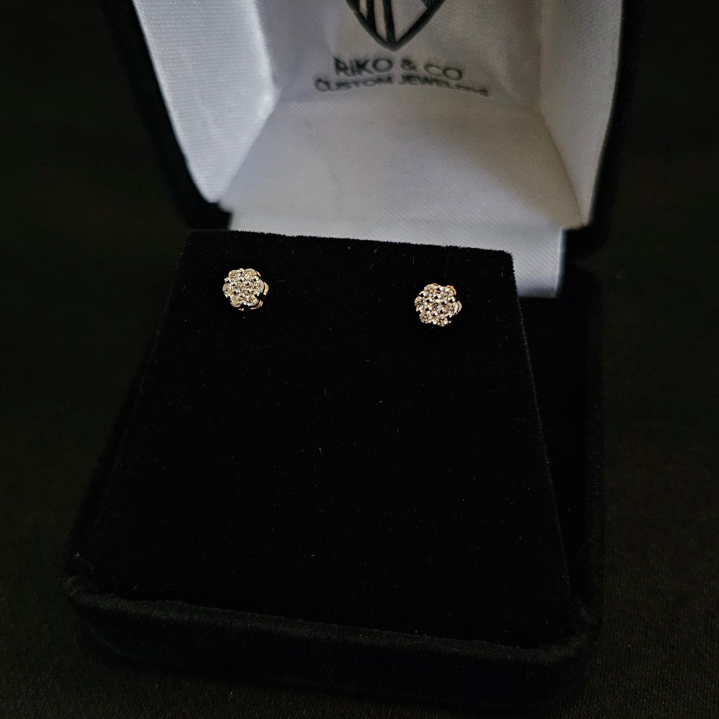 Cluster Earrings 10k Natural Diamonds