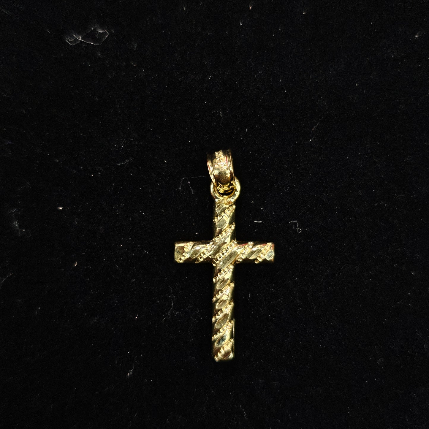 10k Cross W/ Diamond Cuts