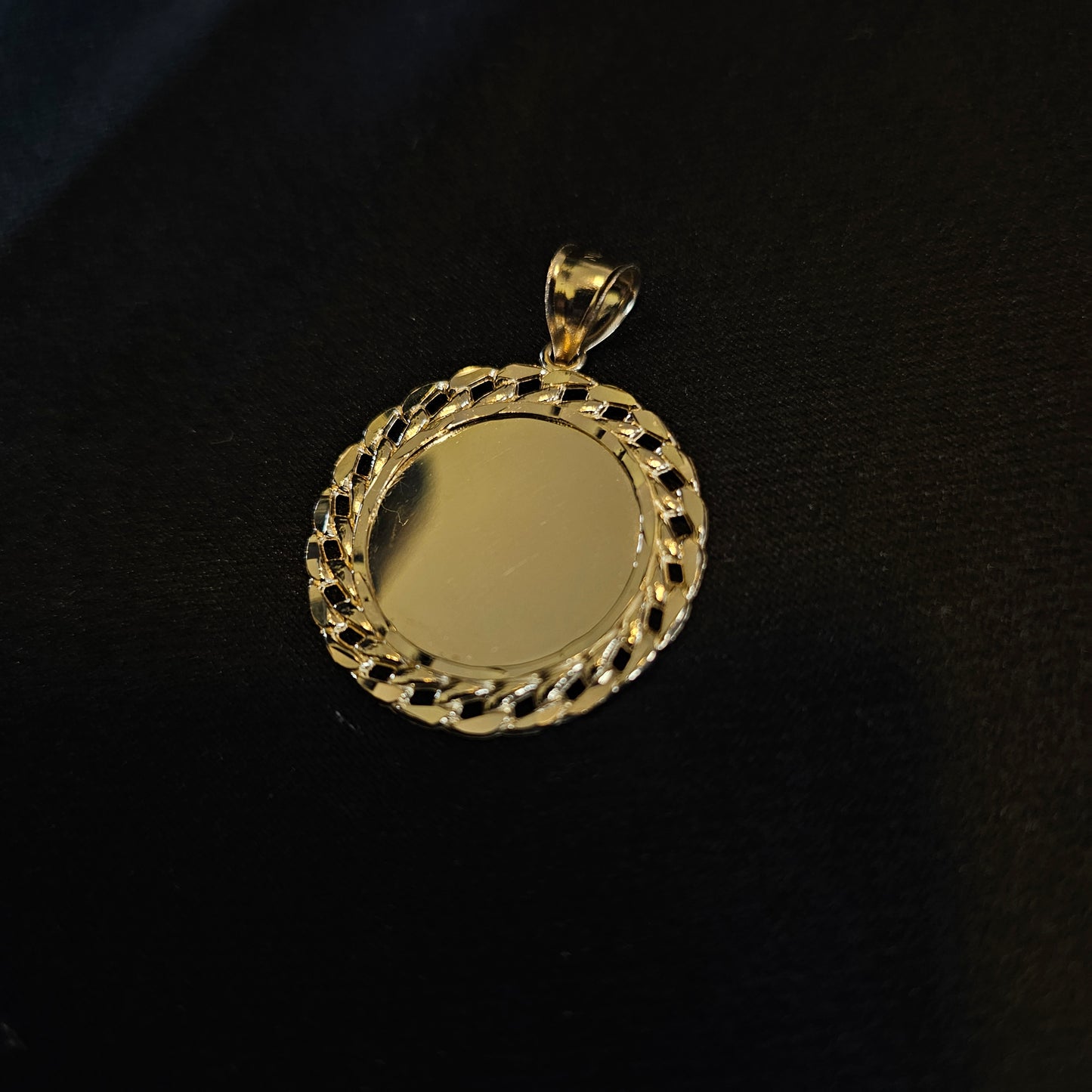 10k 1.5" Photo / Memorial Pendant