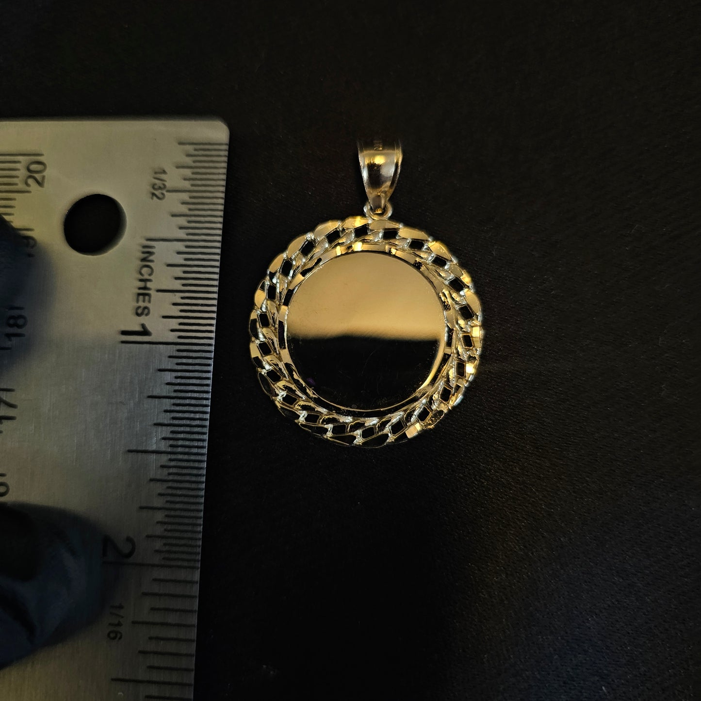 10k 1.5" Photo / Memorial Pendant