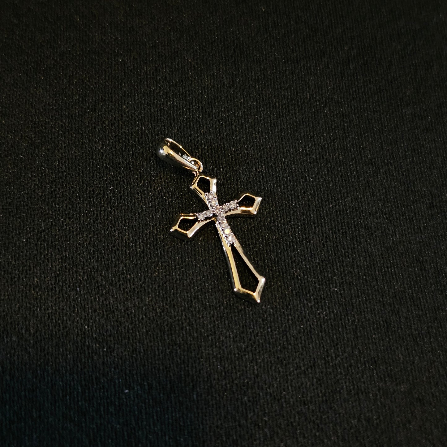 14k Natural Diamond Cross