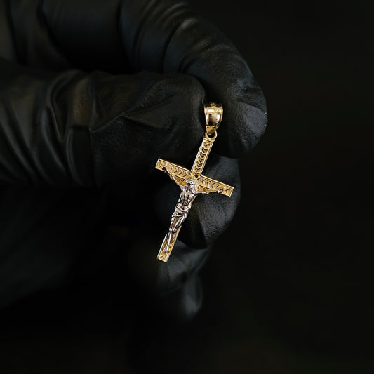 10k Crucifix