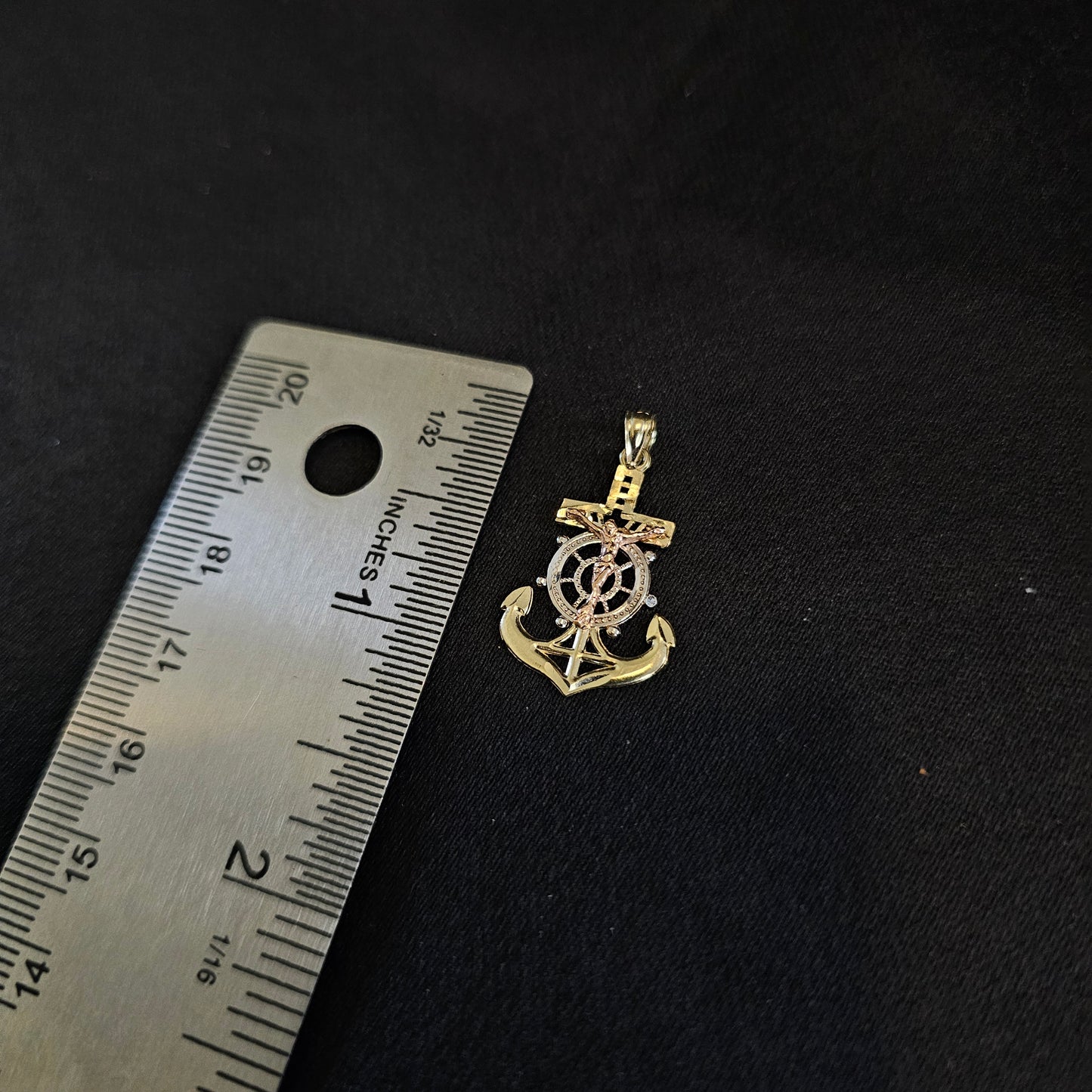 Anchor Crucifix 10k